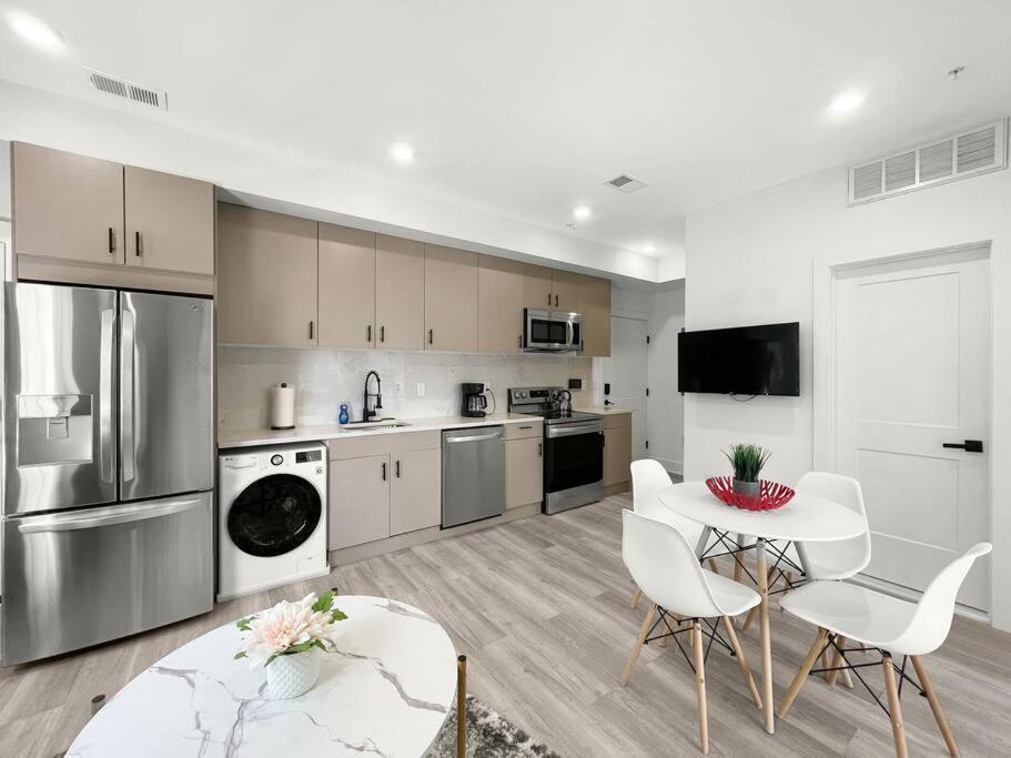 Classy Capitol Hill Apt, Steps From Dc Attraction Washington Luaran gambar